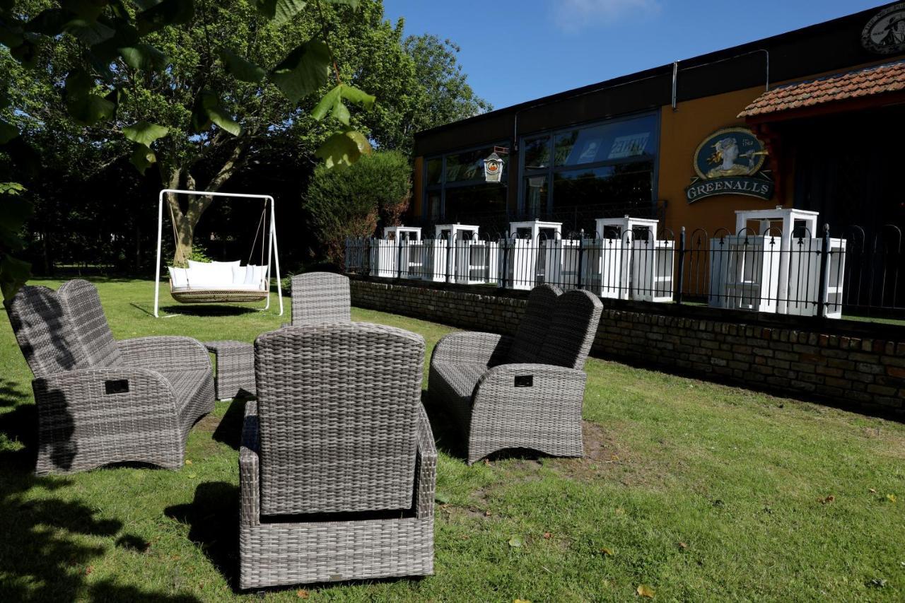 Dorf Wangerland Hotel Schillig Exterior photo